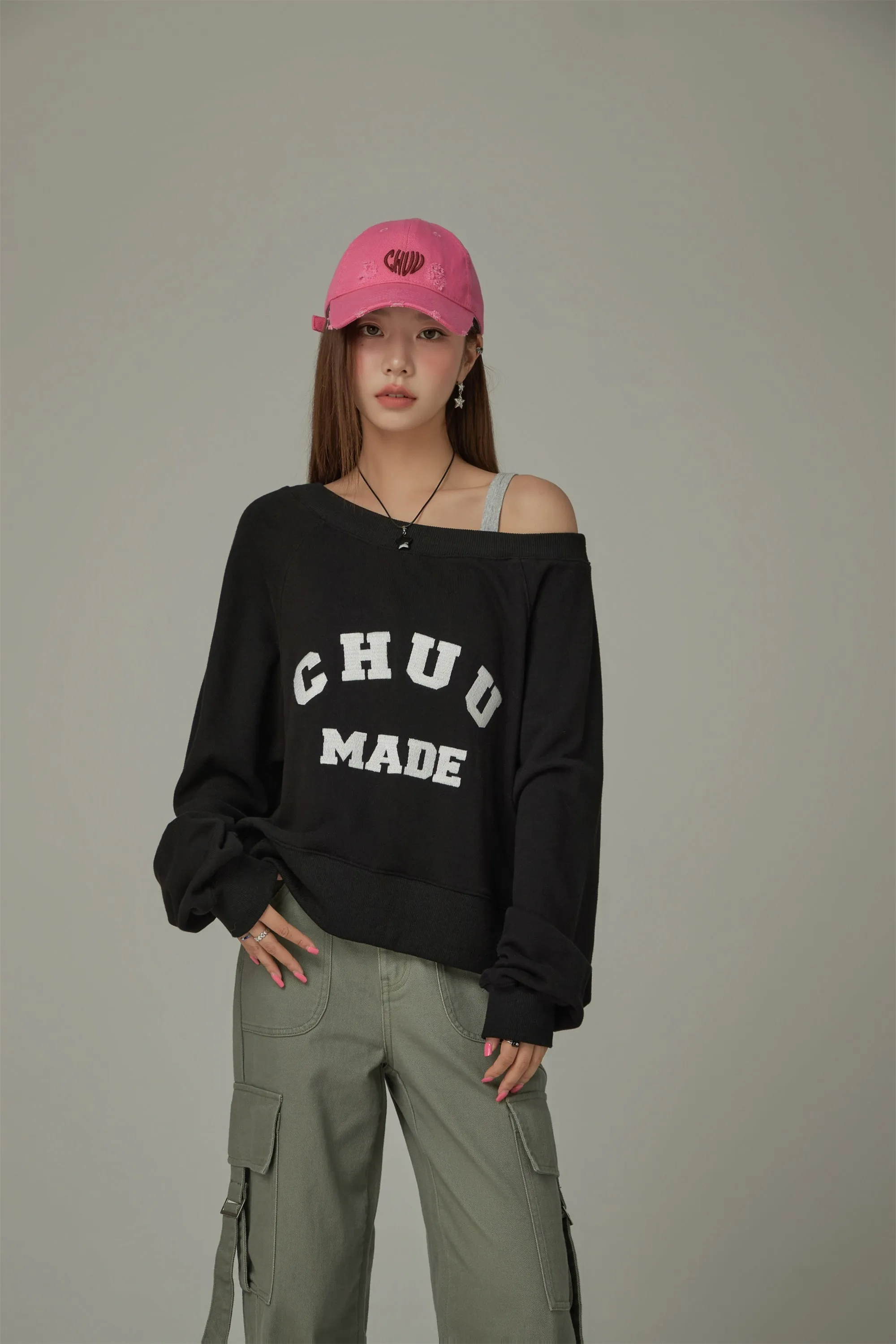 Chuu Made Off The Shoulders Loose Sweatshirt