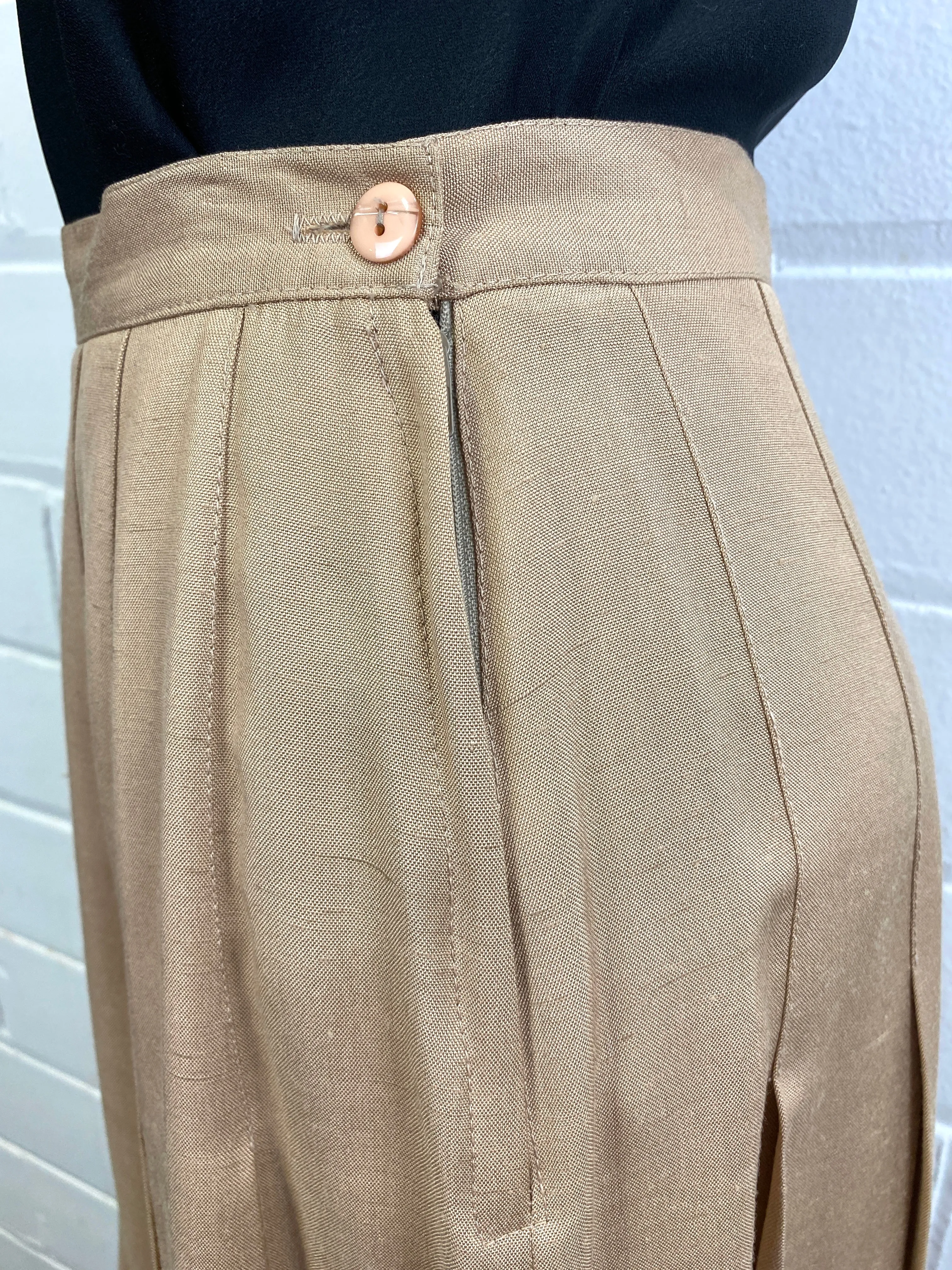 Vintage 1970s/ 80s Tan Pleated Midi Skirt, Small